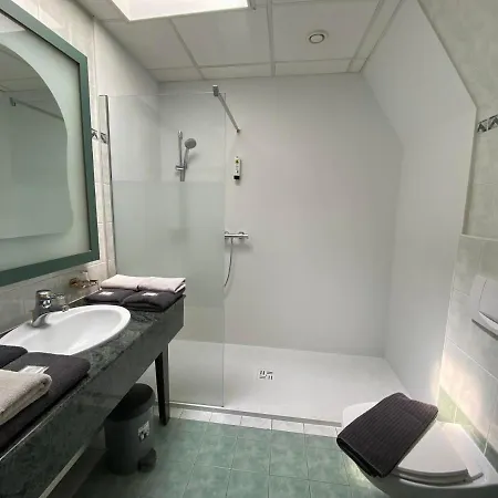 Vakantiecentrum Zeelinde Hotel *
