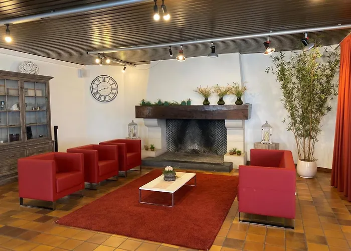 Vakantiecentrum Zeelinde Hotel *